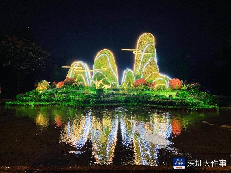 仿真绿雕制作过程_仿真绿雕_元旦仿真绿雕